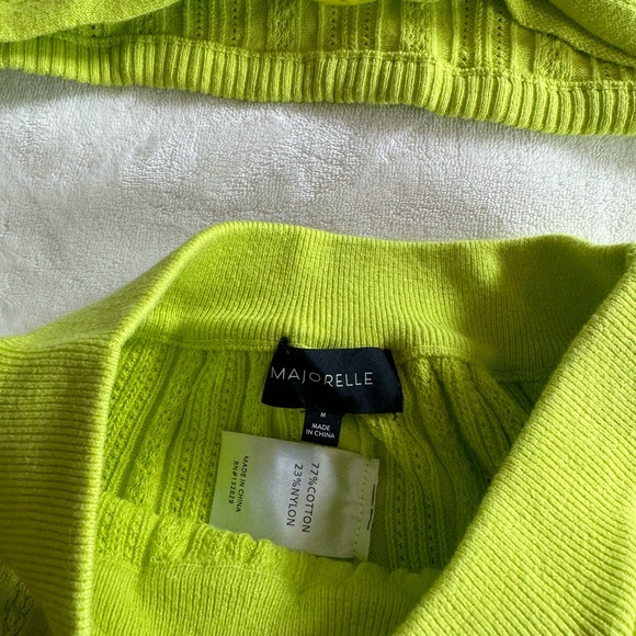 Revolve Set - Picture 4 of 4